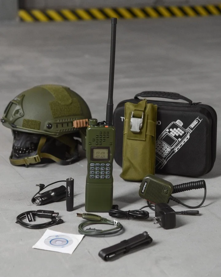 Радіостанція портативна тактична двох діапазонна. A833 рація Baofeng AR-152